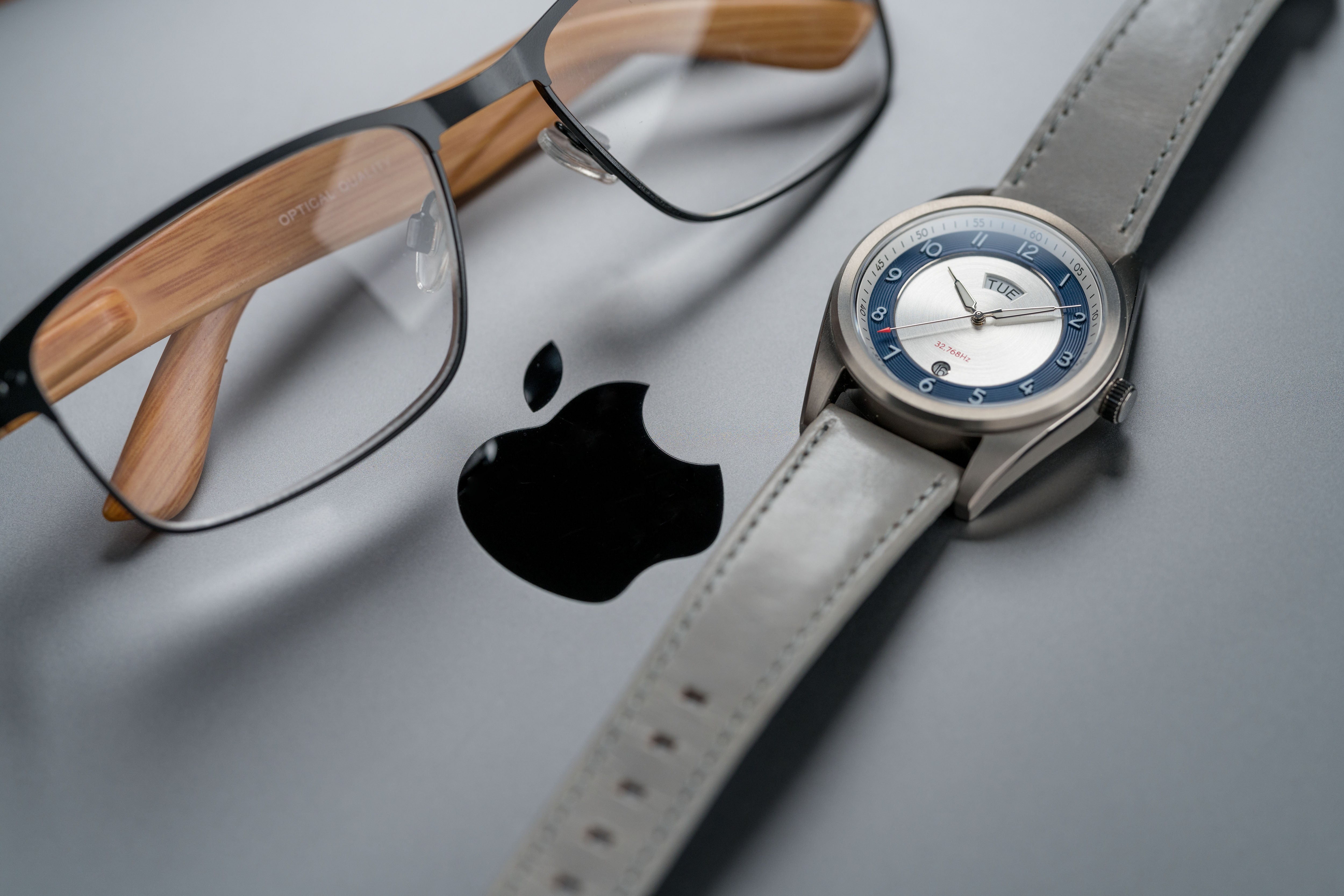 HZ.01 Blue (v2) - Hz Watches