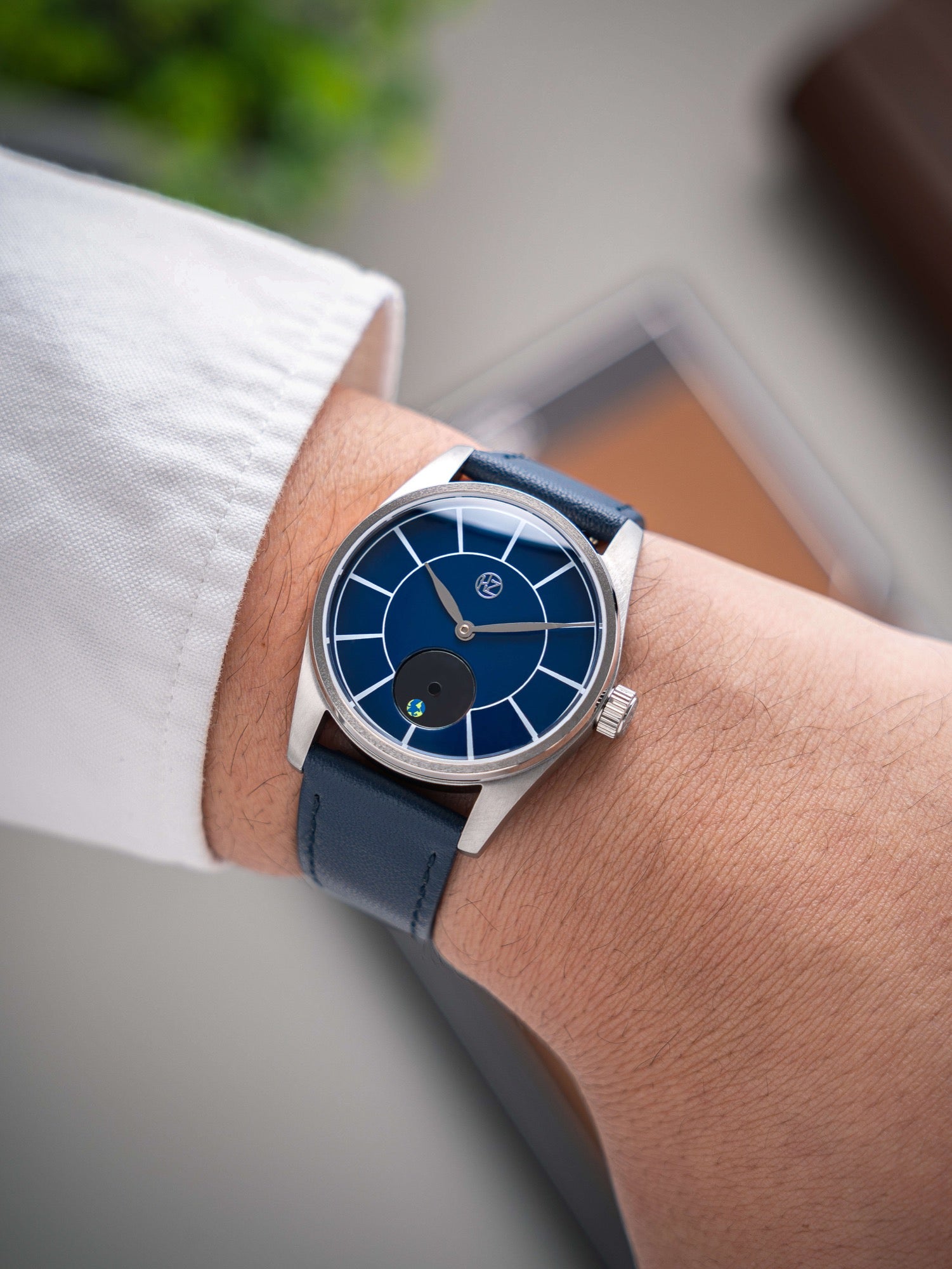 HZ.03 Blue Marble - Blue Enamel