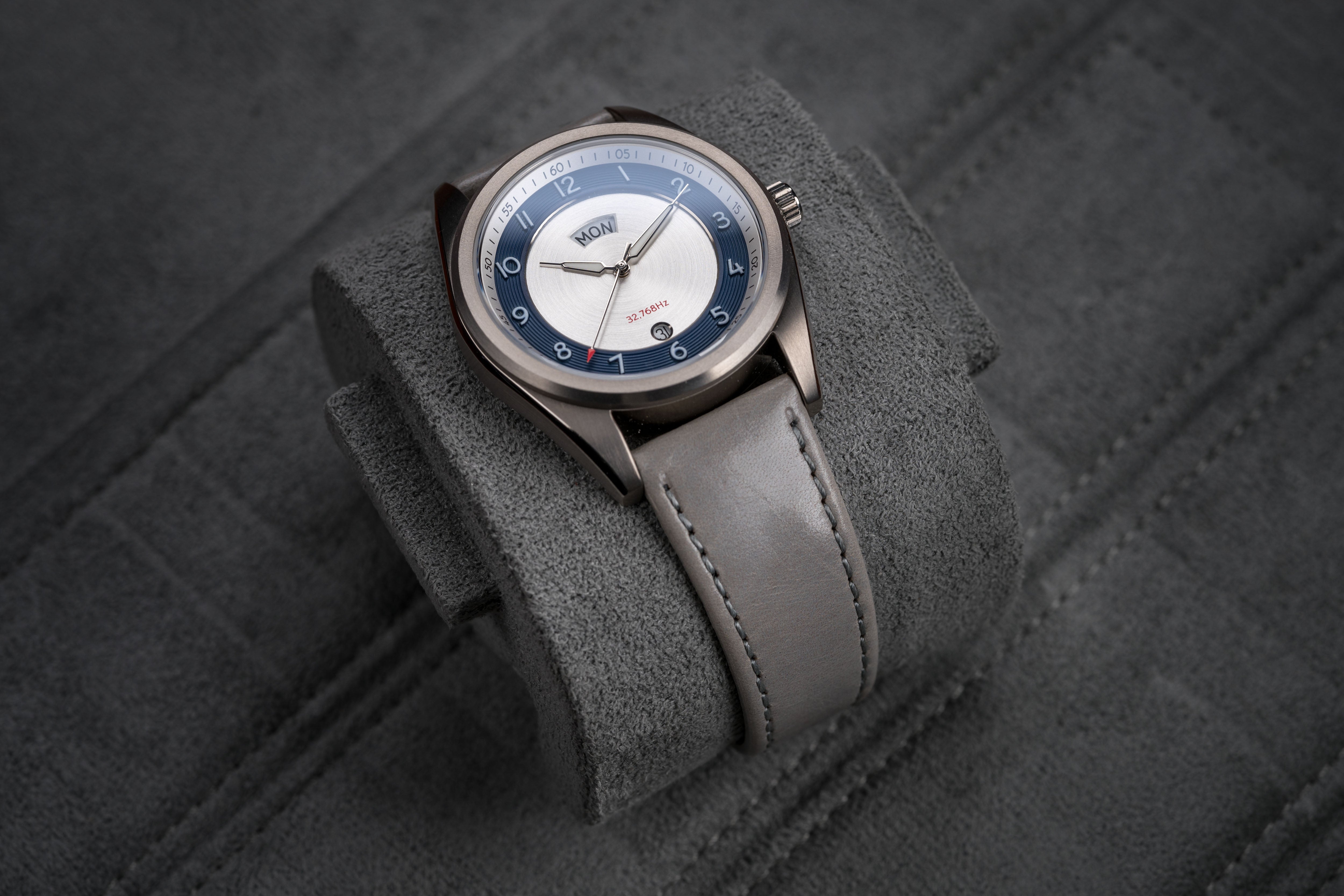 HZ.01 Blue (v2) - Hz Watches