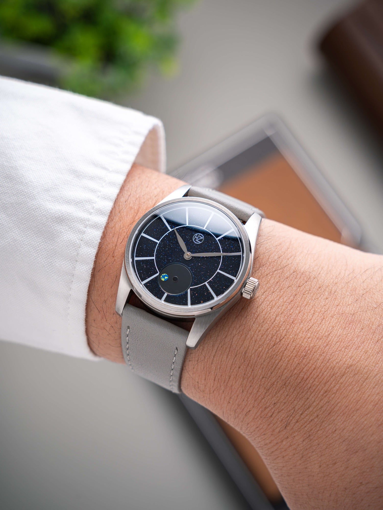 HZ.03 Blue Marble - Aventurine